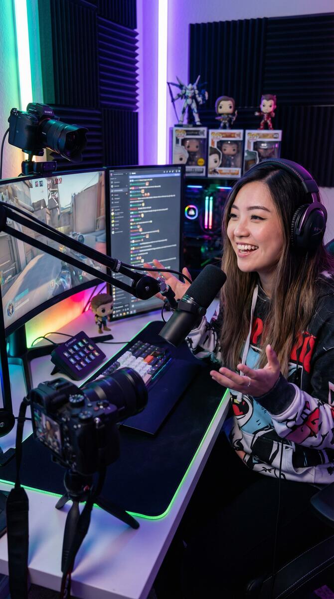 小马拉大车创作者